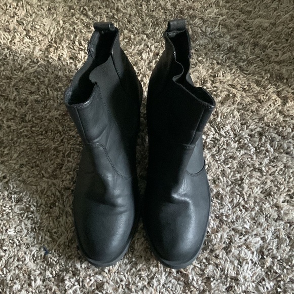Black Ankle Boots - Picture 2 of 2